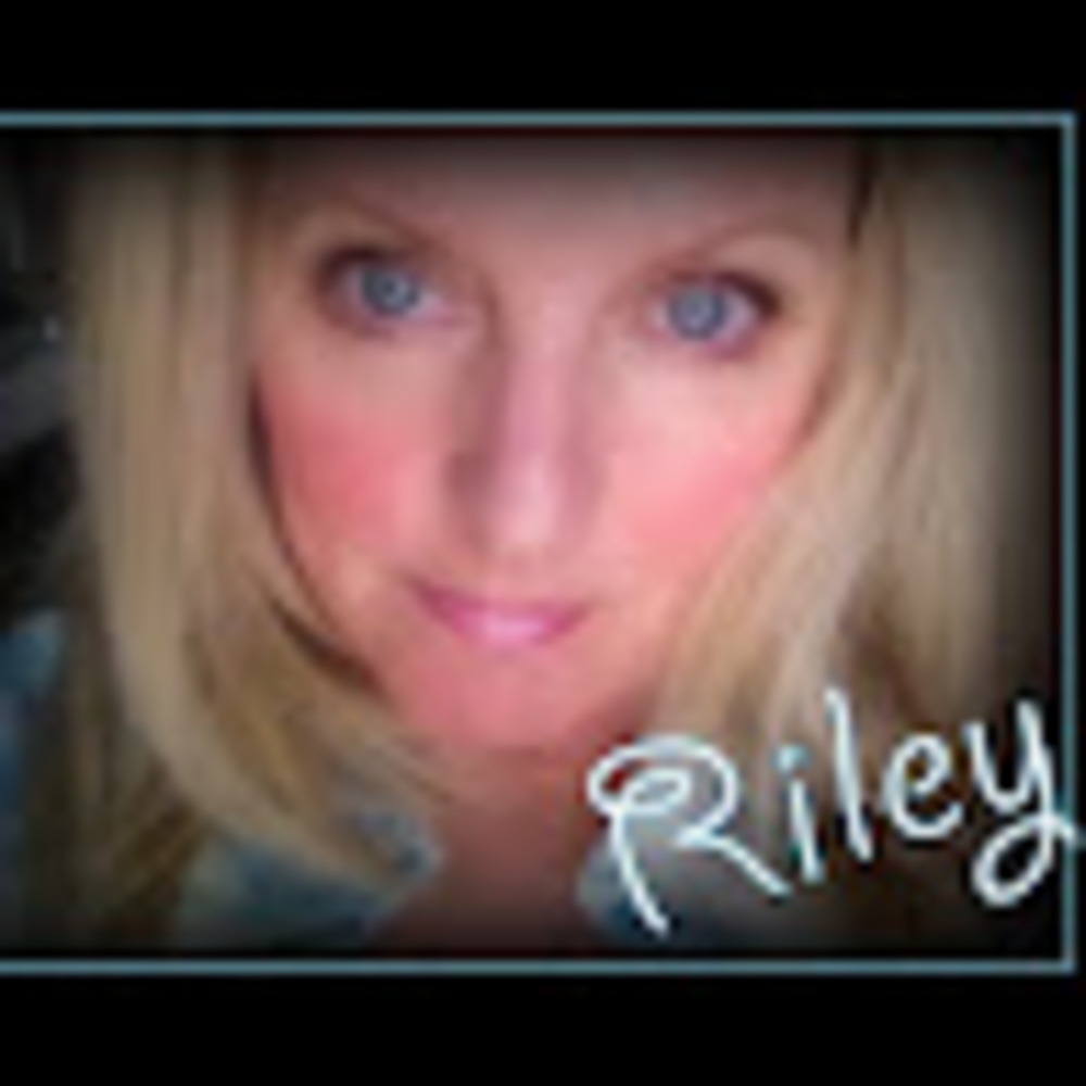 Meet your Posher, Riley